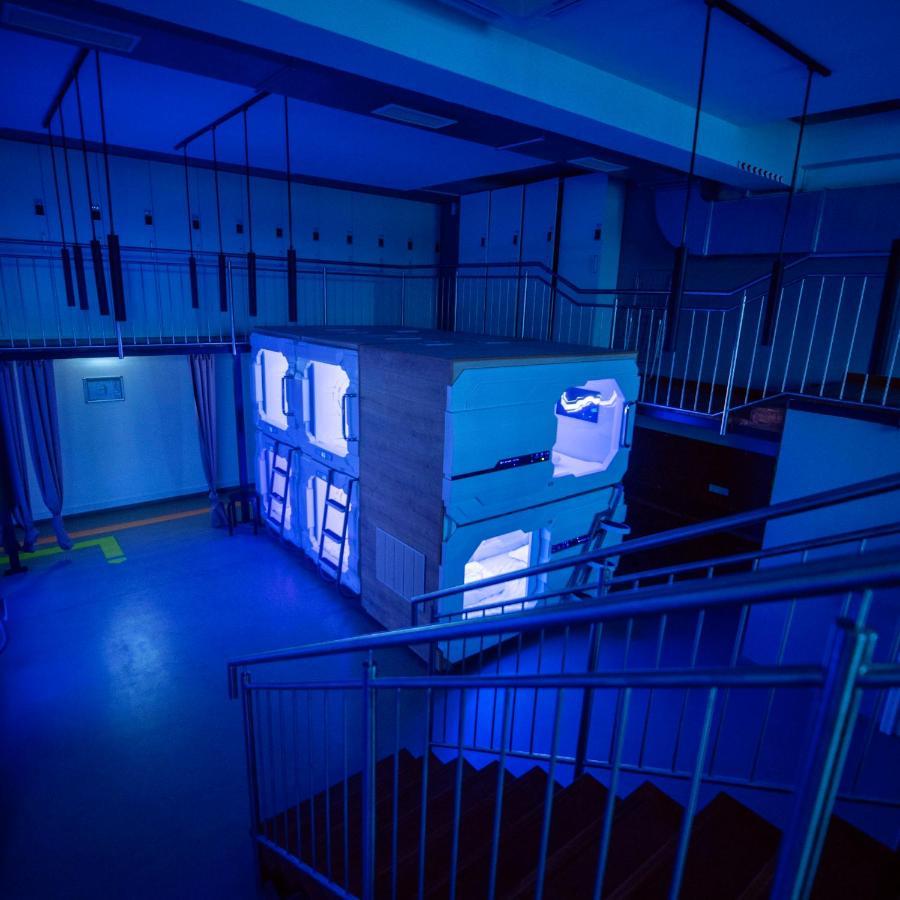 Spacehotel Karlsruhe Bagian luar foto