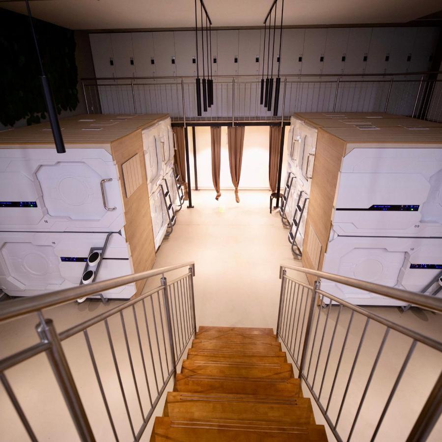Spacehotel Karlsruhe Bagian luar foto