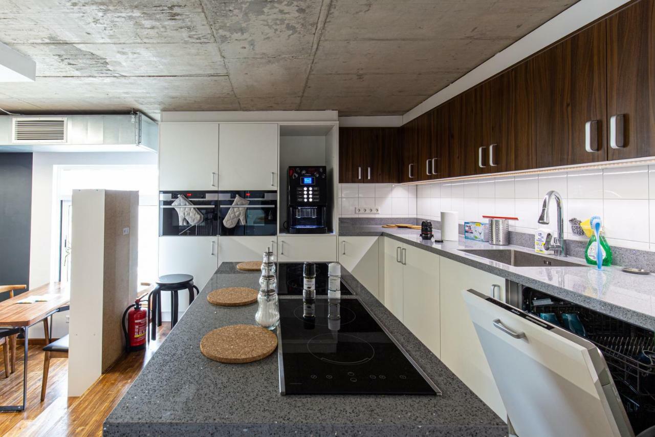 Spacehotel Karlsruhe Bagian luar foto